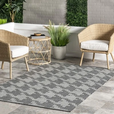 NuLOOM Resi Geometric Striped Indoor/Outdoor Patio Area Rug 1 NuLOOM Resi Geometric Striped Indoor/Outdoor Patio Area Rug