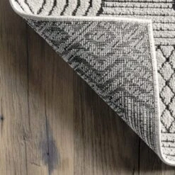 NuLOOM Valerie Textured Geometric Indoor/Outdoor Patio Area Rug -Garden Furniture Store GUEST 1d082c80 0a91 4897 acfc 58064566c52f