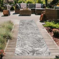 World Rug Gallery Bahama Palm Frond Floral Indoor/Outdoor Area Rug