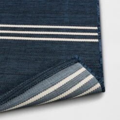 4' X 6' Outdoor Rug Stripe Navy - Threshold™ -Garden Furniture Store GUEST ab19d517 23bc 45b4 8cc5 5b8a54d84e93