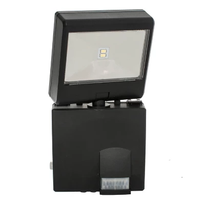Maxsa Innovations Battery Powered LED Security Spotlight 1 Maxsa Innovations Battery Powered LED Security Spotlight